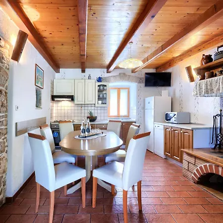 Donada By Interhome *