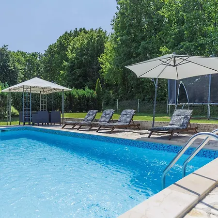 Semesterbostad Donada By Interhome Nedeščina