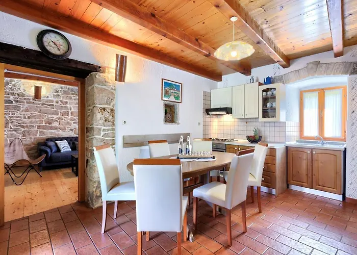 펜션 Donada By Interhome Nedeščina