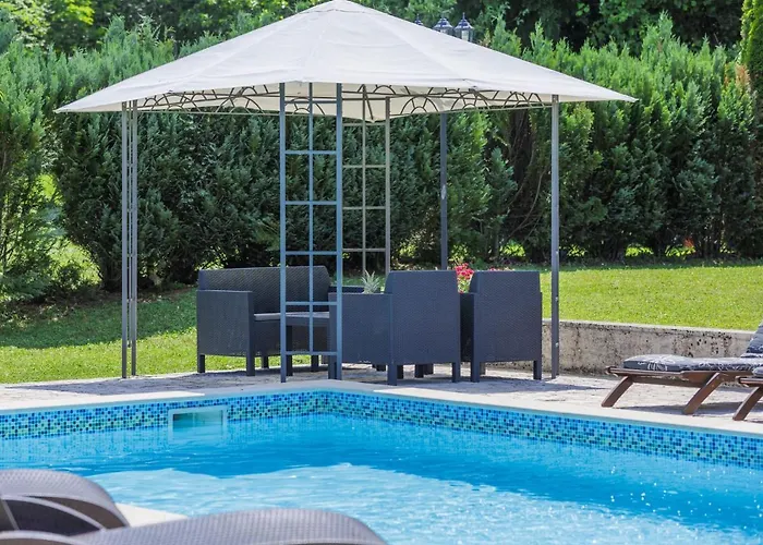 펜션 Donada By Interhome Nedeščina