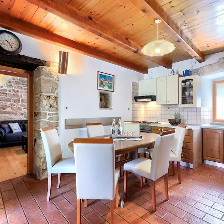 Holiday home Donada - Lbn347 Nedescina