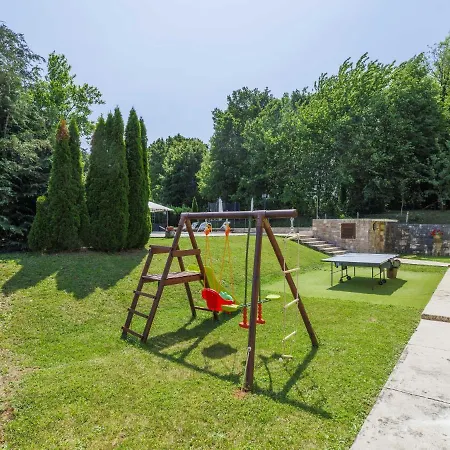 Holiday home Donada - Lbn347 Nedescina