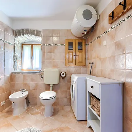 Donada By Interhome Дом отдыха Nedescina