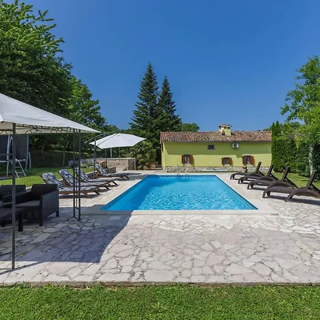 Donada By Interhome Nedescina